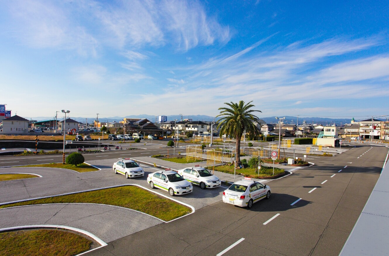 東部自動車学校について